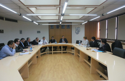 Στιγμιότυπο από τη συνάντηση του ΕΒΕ Λευκωσίας με το Κλιμάκιο της Ευρωπαϊκής Επιτροπής δεκαεπτά (17) χρόνων πριν από τη λήξη της αντί επτά (7) χρόνων που ισχύει σήμερα, να έχουν Δικαίωμα ανανέωσης