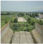 STADIUL LUCRARILOR Inceperea lucrarilor - 1987 Tronson priza km 5,7 km: finalizat Tronsonul 5,7 50 km 35% - excavatii, betonare pe unele de canal si subtraversari 98% - poduri CF 93% - poduri DN, DJ