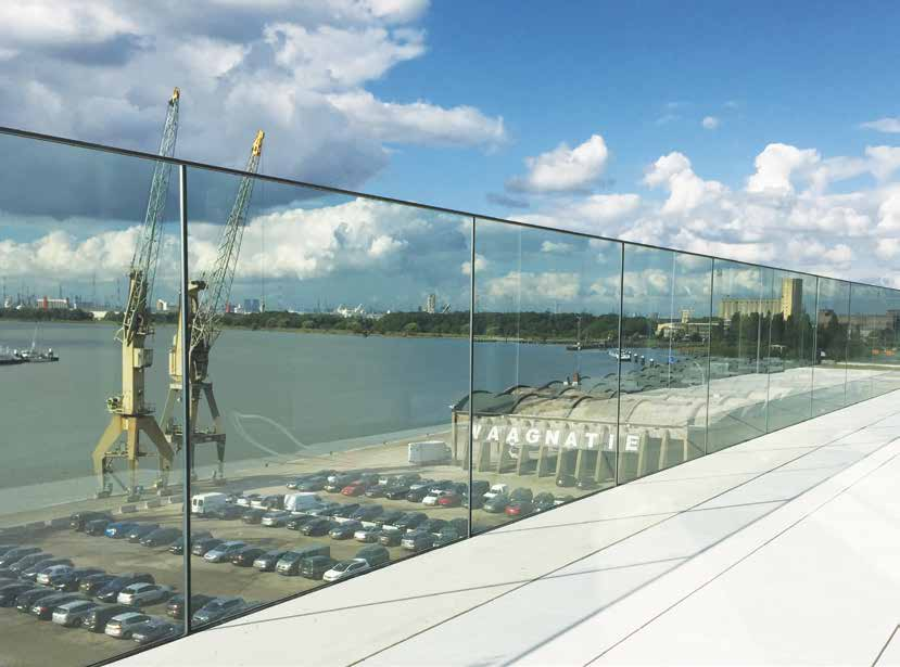 Dc line Σύστημα εξωτερικής στήριξης υαλοπίνακα με φάσα αλουμινίου 76 Info Η βάση του συστήματος αποτελούμενη από προφίλ βιδώνεται εξωτερικά του δαπέδου ή του στηθαίου. Μπορεί να δεχθεί υαλοπίνακα 88.