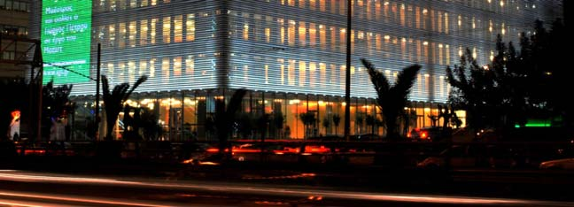 2.1 Περιγραφή Κτιρίου Το Ίδρυμα Ωνάση ανέθεσε σε μια ομάδα τεχνικών εταιρειών, μεταξύ των οποίων, το γαλλικό αρχιτεκτονικό γραφείο Architecture Studio και η εταιρεία