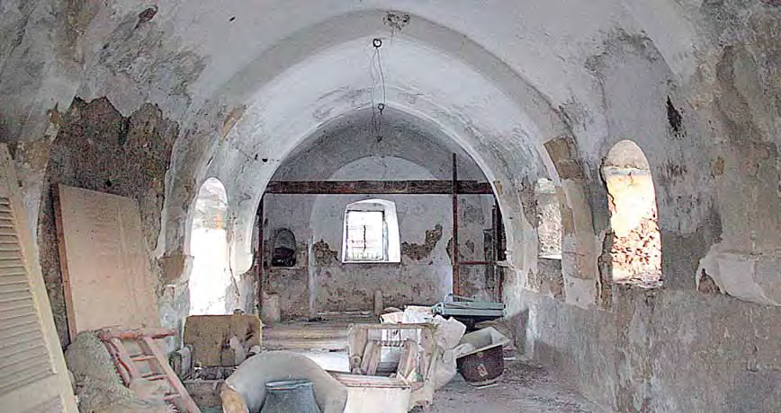 Εκκλησία Αγίας Ειρήνης, στο χωριό Αγία Ειρήνη, στην περιοχή Μόρφου Η Τουρκία έχει διαπράξει δύο τεράστια διεθνή εγκλήματα σε βάρος της Κύπρου.