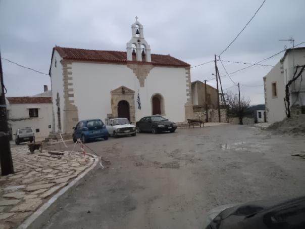 εμβέλειας. Όμως και αρκετοί οικισμοί της ενδοχώρας χαρακτηρίζονται από αρχιτεκτονικές και πολεοδομικές ποιότητες ιδιαίτερα ελκυστικές.
