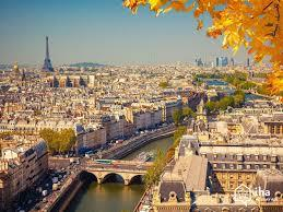 ΠΑΡΙΣΙ..Η ΠΡΩΤΕΥΟΥΣΑ ΤΗΣ ΓΑΛΛΙΑΣ Η Πρωτεύουσα της Γαλλίας είναι το Παρίσι.Το Παρίσι είναι γνωστό και ως η Πόλη του φωτός και είναι μία από τις ιστορικότερες πόλεις της Ευρώπης.