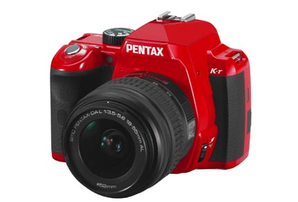 järele proovitud Punane on parem kui must Pentax tõusis aasta alguses taas tähelepanu keskmesse, sedapuhku oma kaameraga K-5.