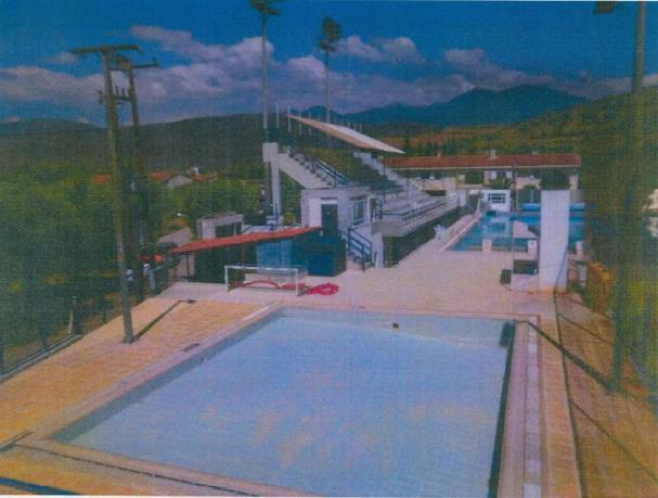 Σχήμα 5.3 : Άποψη κύριας κολυμβητικής δεξαμενής Σχήμα 5.4 : Άποψη κολυμβητικής δεξαμενής εκμάθησης Όσον αφορά το σύστημα θέρμανσης, αυτό αποτελείται από δύο λέβητες θερμικής ισχύος 370.