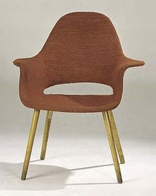 Charles and Ray Eames, La Chaise, 1948, International Competition for Low Cost Furniture Design, N.