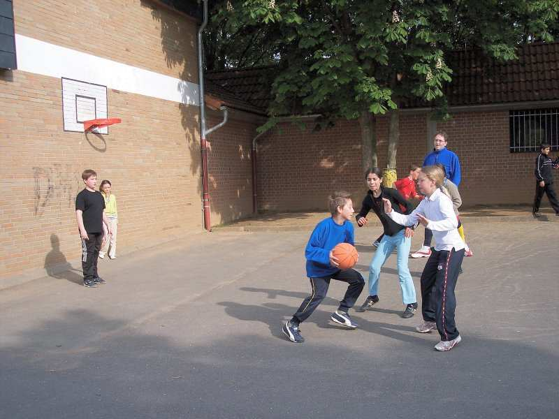 AUFGABE 2.1: SCHULE 1 2 3 4 5 6 www.