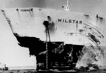 Φωτογραφία 3: Το νορβηγικό δεξαμενόπλοιο Wilstar χτυπημένο από θηριώδες κύμα στα νερά της Νότιας Αφρικής, το 1974 2.5 
