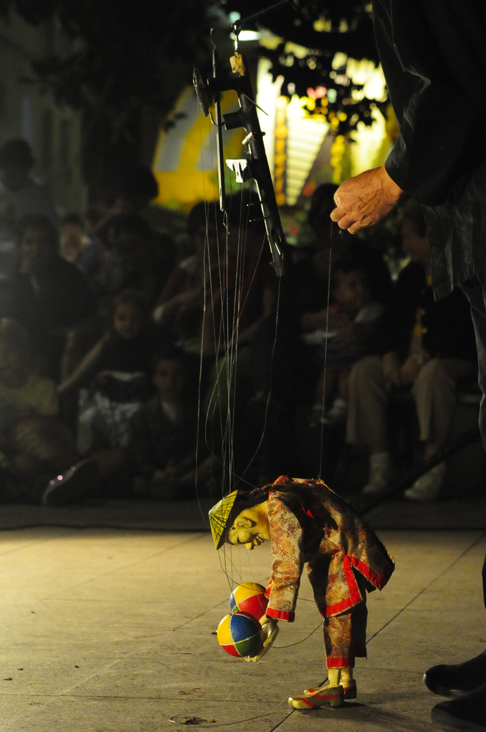24/9/2014 2ο Ετήσι ο Δι εθνές Φεστι βάλ Κουκλοθέατρου και Αφήγησης στην Αθήνα!!! http://www.girovagoerondella.com/tour.