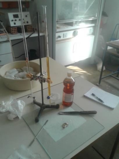 7.3 Προσδιορισμός ελαιοαπορροφητικότητας 7.3.1 Γενικά Ως ελαιοαπορροφητικότητα ορίζεται το ελάχιστο ποσοστό ελαίου που απαιτείται για το σχηματισμό μιας ομογενούς πλαστικής πάστας η οποία δεν σπάει ή ρηγματώνεται κατά τη διάρκεια μάλαξης.