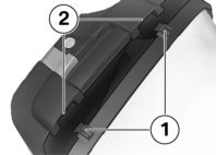 7 80 Βαλίτσες Με πλαϊνές βαλίτσες SZ Άνοιγμα πλαϊνής βαλίτσας Κλείσιμο πλαϊνής βαλίτσας Αξεσουάρ z Περιστρέψτε τον κύλινδρο της κλειδαριάς στη θέση OPEN.