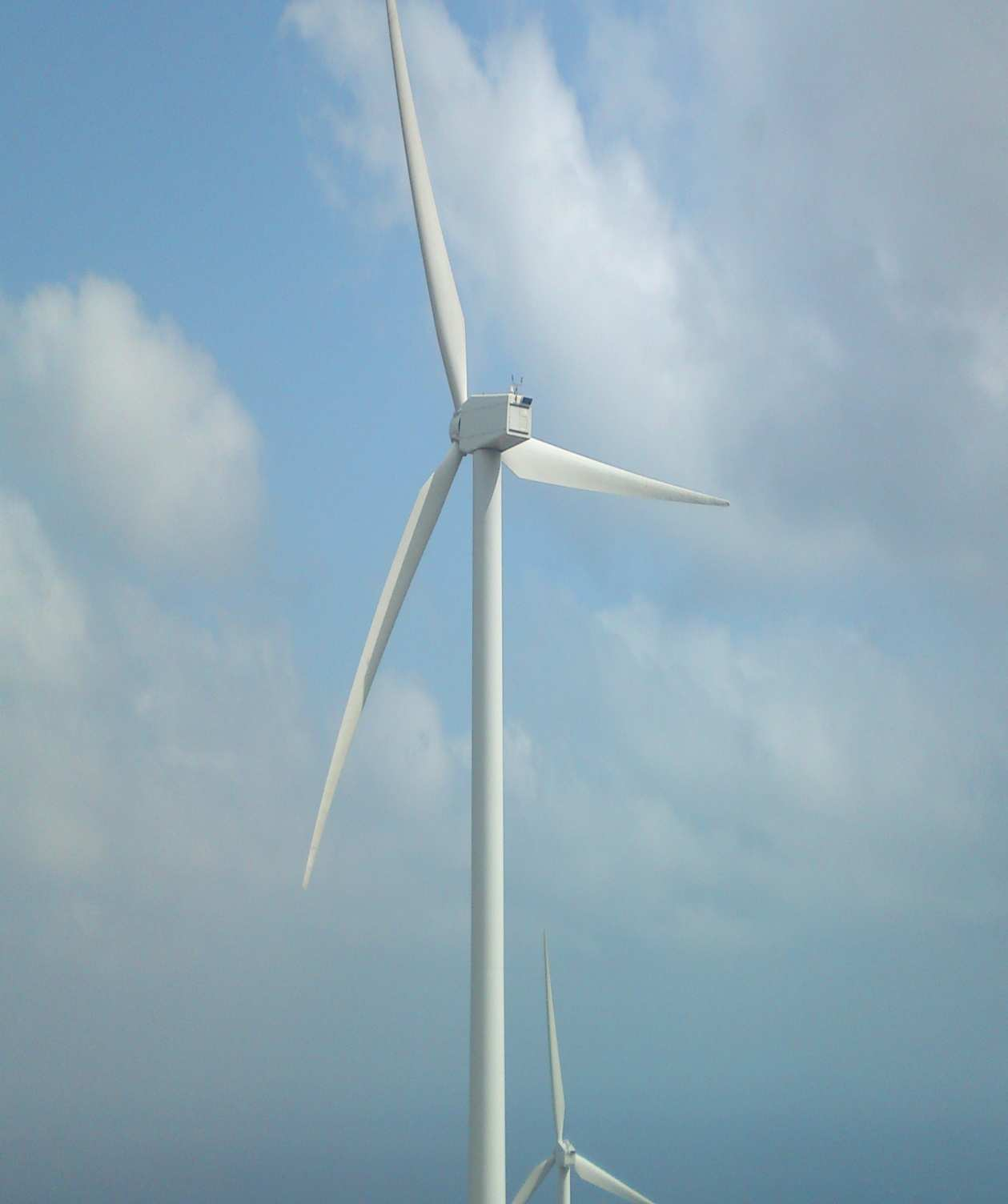 Φωτογραφία 3.2: Ανεµογεννήτρια GAMESA G52 850kW Στις φωτογραφίες 3.3, 3.
