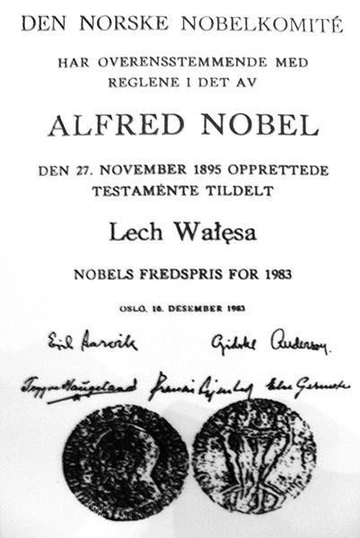 1996-cı il Kimya sahəsində Nobel mükafatı, Fulluren (Buckyball - Richard Buckminster Fuller-n