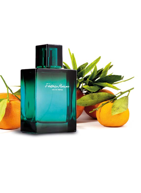 CHYPRE ademenitoare şi ispititoare COLECŢIA DE LUX PENTRU BĂRBAŢI COLECŢIA CLASICĂ PENTRU FEMEI CLASICUL ÎN VERSIUNEA MINI Aroma ta, mereu la îndemână!