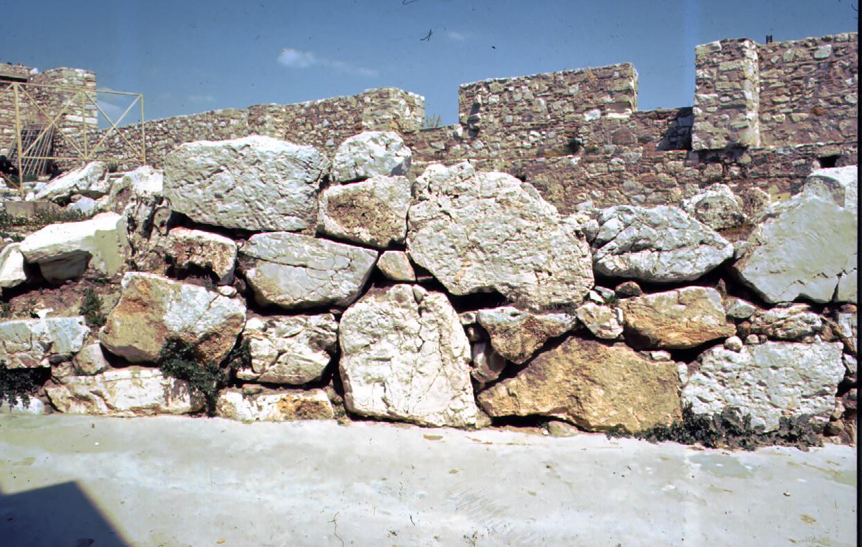 Μυκηναϊκή Ακρόπολις των Αθηνών: Τμήμα του Κυκλώπειου τείχους,