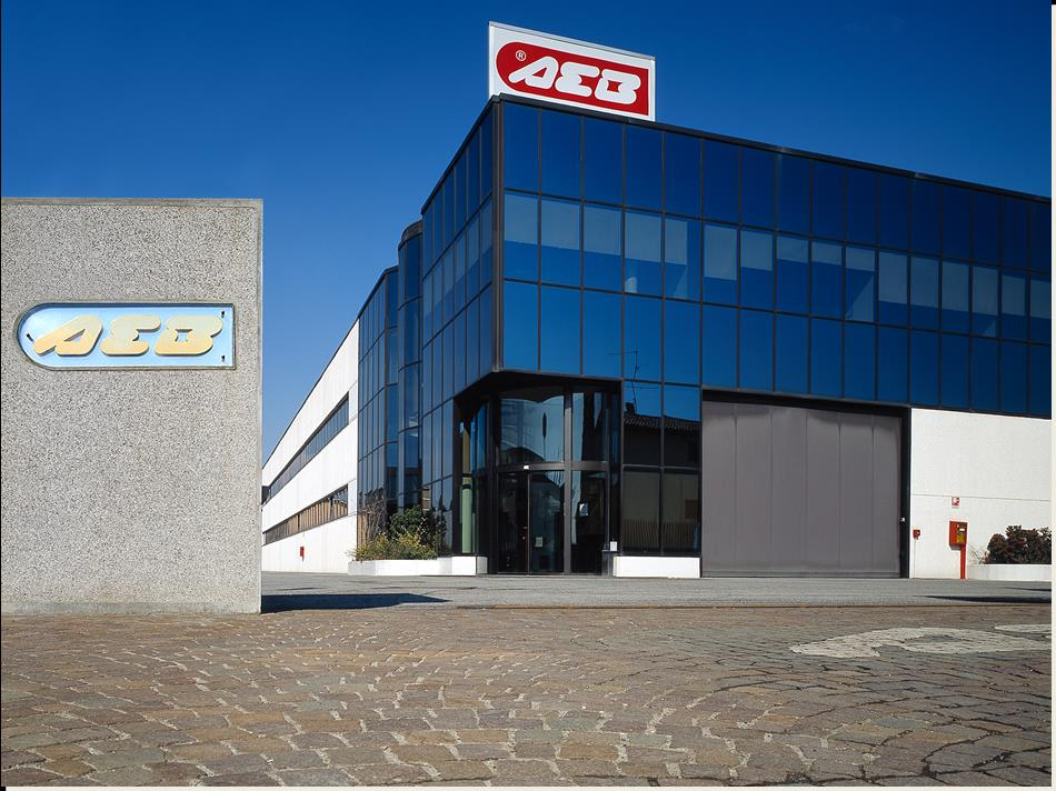 AEB je ustanovljen 1963 u Brescia (Italija), od početka se specijalizirao za proizvodnju pomoćnih sredstava u proizvodnji vina i prehrambenoj industriji.