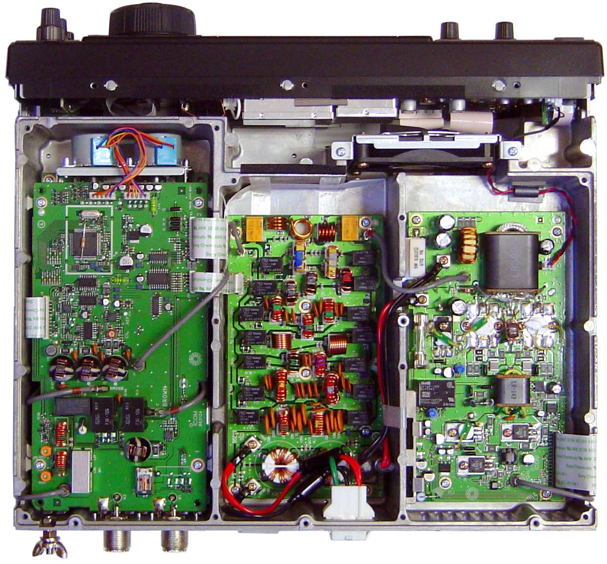 STION INSID VIWS TOP VIW PA unit Power amplifiers (Q, Q: S ) ooling Fan fan FILTR-A unit TUNR-A unit Antenna tuner PU (I: MM-FP) Fan control circuit Q, Q: S Q, Q: S