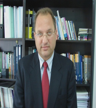 ppoutziouris@uclan.ac.uk Ο Δρ.