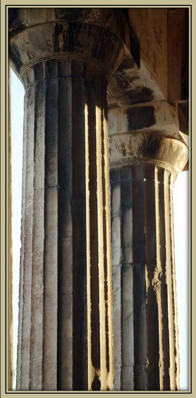 35. Δωρικός Κίονας Παρθενώνα (πηγή:http://www.mccullagh.org/phot o/1ds-12/doric-columns) 36.