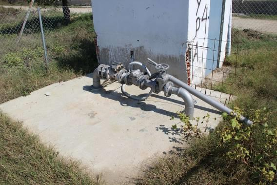 γεώτρηση τροφοδοτεί το αντλιοστάσιο