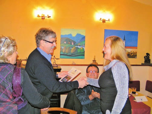 avgusta in na podlagi obiska podala oceno: Odsev preteklosti»lani Foto kluba Kamnik so 14.