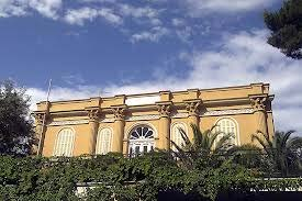 8.Ιστορικό Αρχείο Μακεδονίας (Ι.Α.Μ.) Εικ. 4 Πρόσοψη του κτηρίου από την οδό Παπαναστασίου Το Ιστορικό Αρχείο Μακεδονίας (Ι.Α.Μ.) είναι μια από τις περιφερειακές υπηρεσίες των Γενικών Αρχείων του Κράτους (Γ.