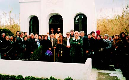 Κυπριανός, στὸ δὲ ἀκροατήριο, τὸ ὁποῖο ἦταν, ὅπως πάντοτε, πολυπληθέστατο καὶ πρόθυμο νὰ ἐνημερωθῆ γιὰ τὰ φλέγοντα θέματα τῆς Ορθοδόξου Πίστεως, μάλιστα δὲ γιὰ τὶς
