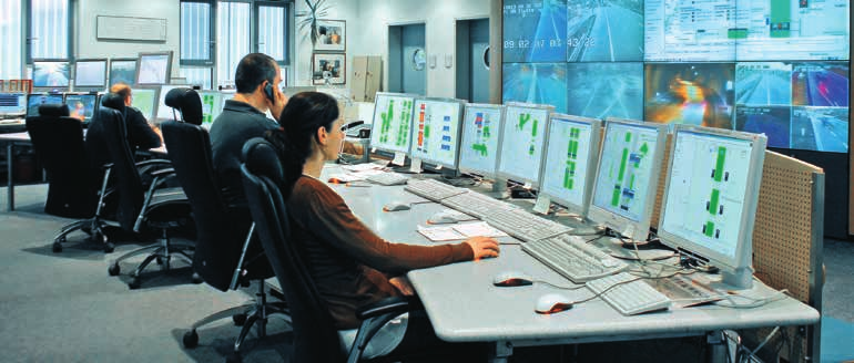 Ešte väčší inovačný potenciál sa však ukrýva v oblasti takzvanej inteligentnej Car2Infrastructure komunikácie, čiže v technológii pre komunikačné prepojenie cestnej infraštruktúry s vozidlami.