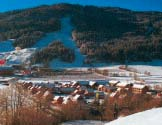 Apartmani su udaljeni oko 300 m od æiëare.