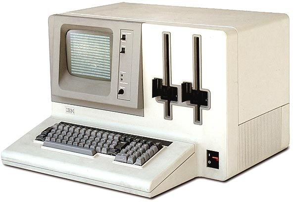Ο IBM 360 ήταν ο πρώτος υπολογιστής, ο οποίος 1.