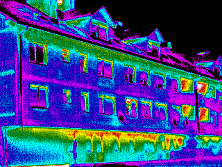 4.3. IC termografija u zgradarstvu IC mjerenjem fasadne izolacije zgrade dolazi se do podataka o kvaliteti toplinske izolacije, a time i do spoznaje o uštedi energije.