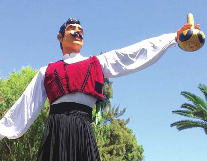Πληθώρα από μωσαϊκά και αμφορείς στην πόλη της Πάφου επισημαίνουν το σημαντικό ρόλο που κατείχε το κρασί κατά την Ρωμαϊκή περίοδο.