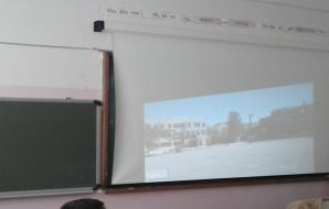 Διδακτική πορεία/στάδια/φάσεις 1η διδακτική ώρα Με τη χρήση του Η/Υ και του ανακλαστικού προβολέα παρουσιάστηκαν στην
