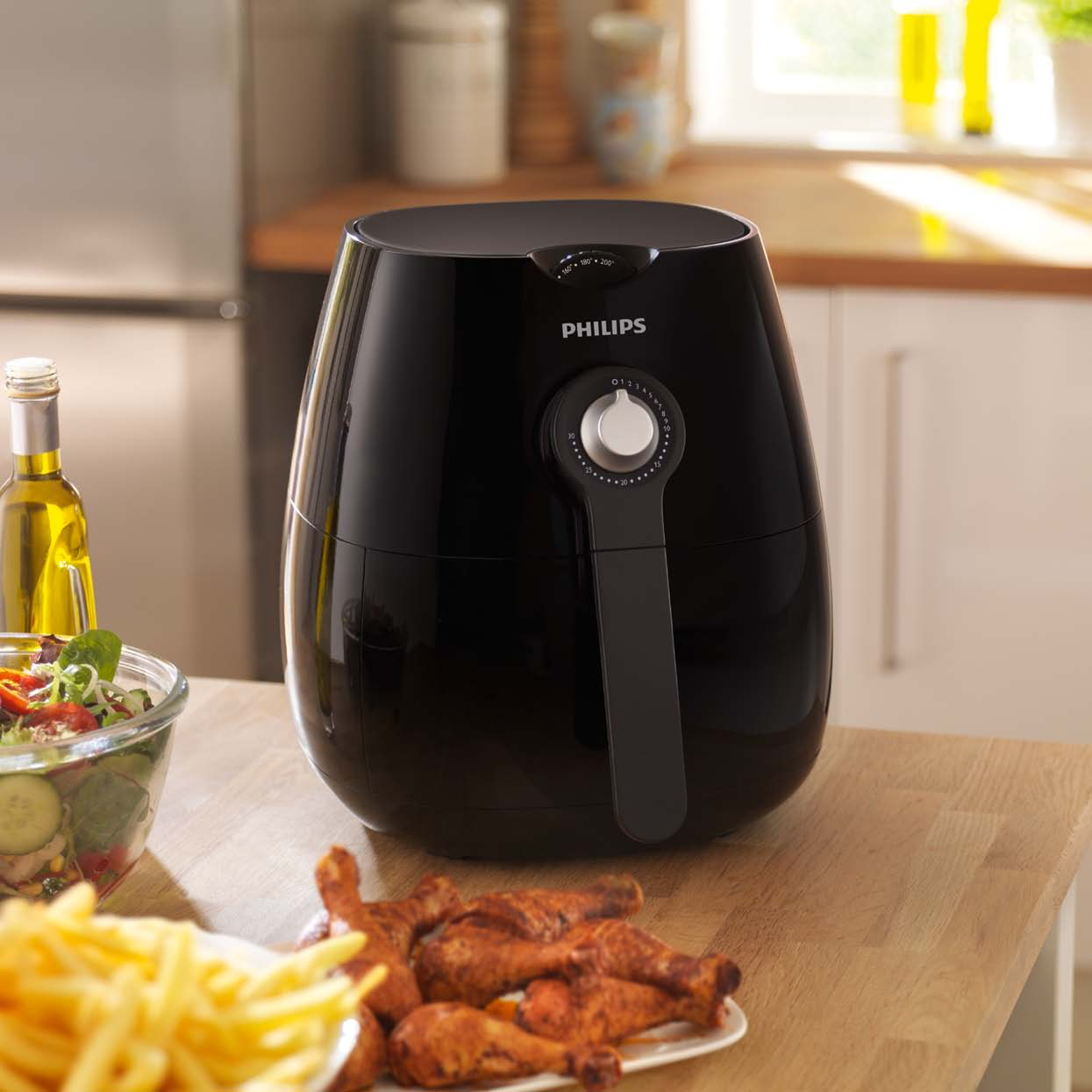 Foreword Önsöz Πρόλογος Airfryer - tasty, healthy and quick The Philips airfryer makes fries and fried snacks deliciously crispy in a healthy way.