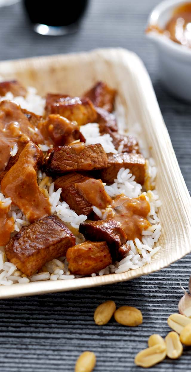 Each portion contains Bir porsiyon şunları içerir Κάθε μερίδα περιέχει 2920 kj/695 kcal 2920 kj/695 kcal 2920 kj/695 kcal 48 g protein 48 g protein 48 γρ.