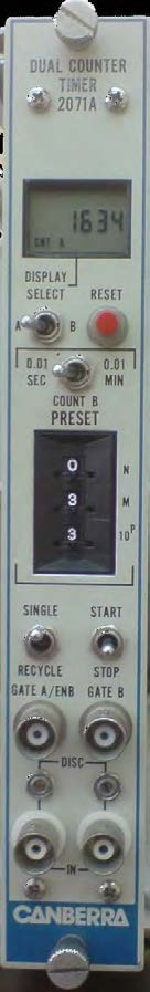 Γενική περιγραφή μονάδας Μονάδα ΝΙΜ διπλού Απαριθμητή/Χρονομέτρου (Dual Counter/Timer, Canberra model 2071A) Η μονάδα ΝΙΜ 2071A της CANBERRA παρέχει δύο μονάδες απαρίθμησης (Α και Β), χρονόμετρο