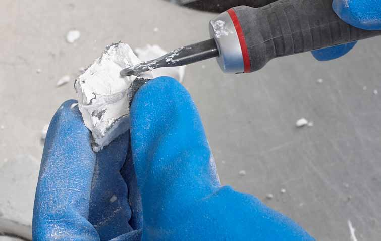 Άριστη Αμμοβόληση και Απεγκλείστρωση Basic mobil Η κινητή προέκταση Κινητή αμμοβολή ακριβείας Ιδανική για χρήση με τον υπάρχοντα θάλαμο αμμοβόλησης Για κινητή χρήση: απλά συδέστε σε έξοδο ενός