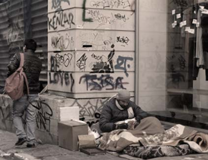 Ποιος ή ποιοι είναι οι μεγαλύτεροι κίνδυνοι που αντιμετωπίζει ένας άστεγος; «Πρώτα ο εαυτός του! Και δεν είναι καθόλου εύκολο να τον αντιμετωπίσει.