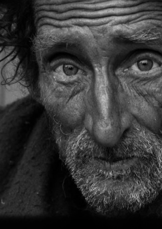 Υπολογίζεται ότι 100 εκατομμύρια άνθρωποι είναι άστεγοι σε όλο τον κόσμο 3 εκατομμύρια είναι οι άστεγοι εντός της Ενωμένης Ευρώπης 2,5 εκατομμύρια είναι οι άστεγοι στις Ηνωμένες Πολιτείες