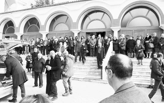 Ράσελ μάρκα που χρονολογείται Νίκολα Σούλερ