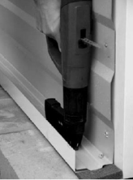 unui pistol de impuscat cuie sau a unor suruburi