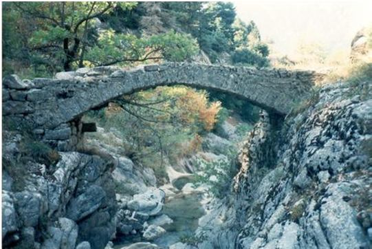 όπως στο γεφύρι της Τατάρνας