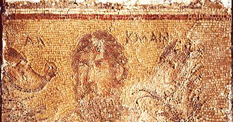 «γνώρισε τον εαυτό σου» και «Εγγύα παρά δ` άττα», δηλαδή «εγγυήθηκες, χάθηκες». Ο Αλκμάνας Είναι ένας από τους μεγαλύτερους λυρικούς ποιητές της Αρχαίας Ελλάδας. Γεννήθηκε στις Σάρδεις της Λυδίας.