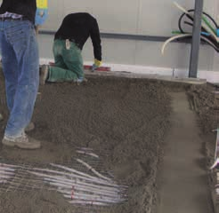 TOPCEM TOPCEM PRONTO MAPECEM MAPECEM PRONTO Odporučené množstvo (kg/m 3 ) 200-250 - 350-450 - Zostatková vlhkosť* (%) po 24 hodinách po 3 dňoch po 4 dňoch <3,5 - <2 <3,5 - <2 <2 <1,6 - <2 <1,6 -