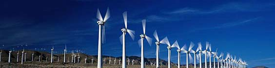 ENERGIA EOLIKOA 70eko hamarkadako petrolio-krisiaren eraginez hasi ziren haizeenergiaren ustiapenaren inguruko ikerketa sakonak.