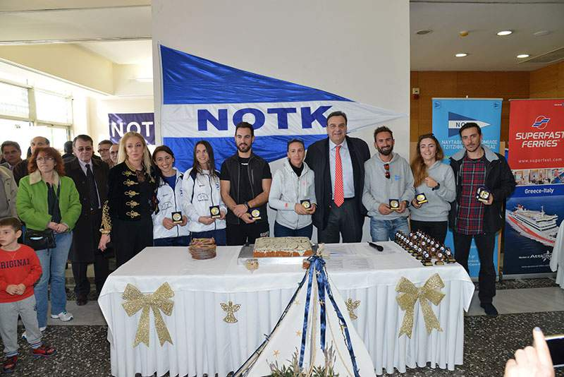 Κούβελος βραβεύει τους προπονητές του ΝΟΤΚ, Άννα Παναγιωτίδου, Ελένη Μπουζίκου, Νίκο Χρυσό, Δημήτρη