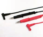 5 m 600 V CAT IV P01295461Z Set de 2 cabluri PVC IP2X pentru DDT/VAT Conform NF C 18-510 şi IEC 61010-031+A1:2008 Sondă de verificare IP2X Ø2 mm Fişă mamă cotită Ø4