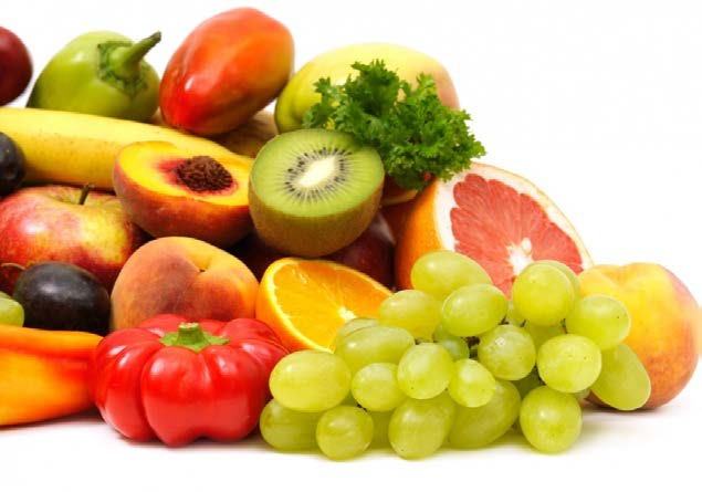 ΕΠΙΠΤΩΣΕΙΣ ΣΤΗΝ ΥΓΕΙΑ Τα λαχανικά και τα φρούτα θεωρείται ότι προστατεύουν κατά της στεφανιαίας νόσου και των περισσότερων νεοπλασιών Υπάρχουν ισχυρές ενδείξεις ότι οι