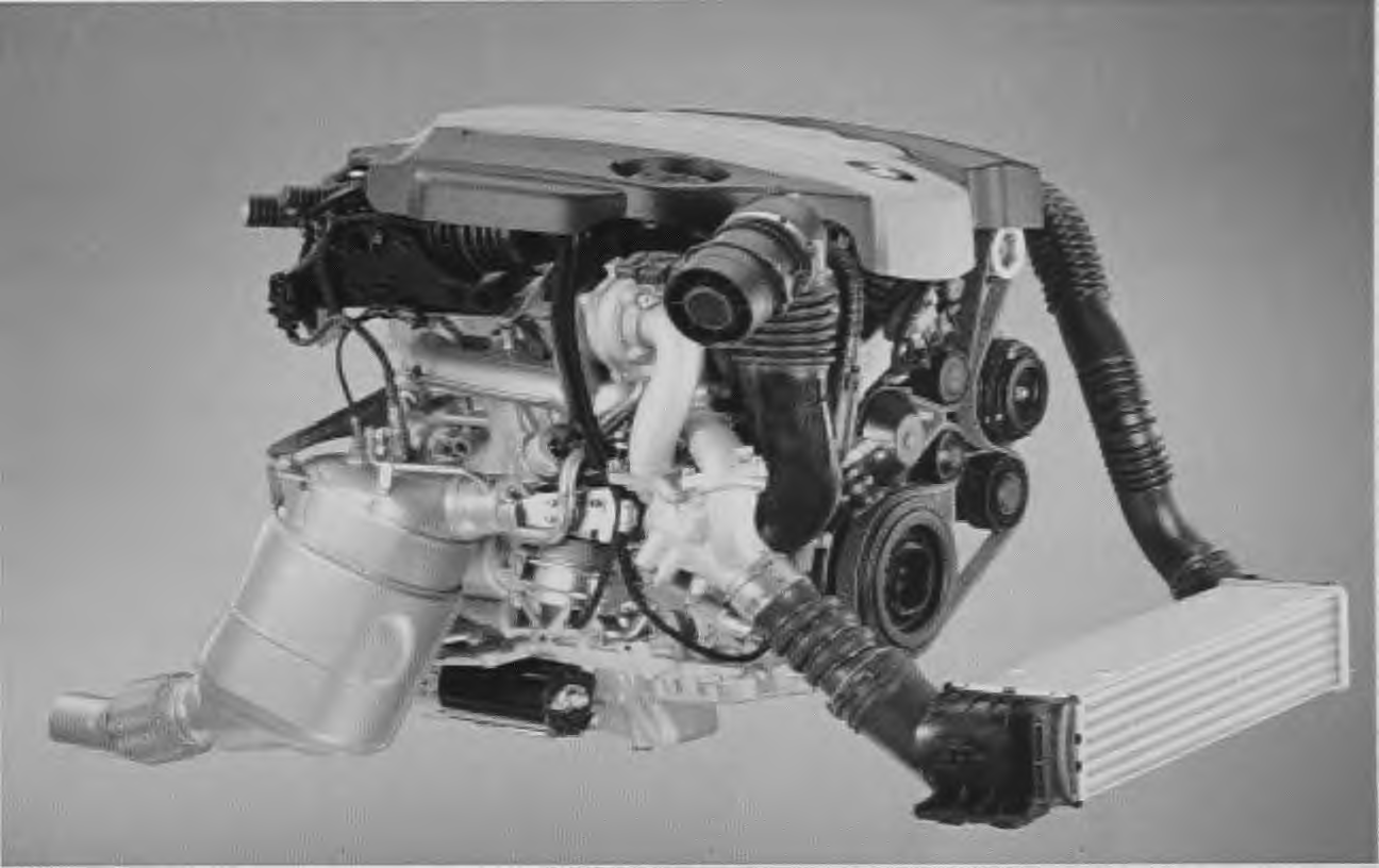 Με κατάλληλες μετατροπές, ο κινητήρας αυτός είναι δυνατόν να λειτουργήσει και με άλλα υγρά και αέρια καύσιμα, π.χ. με φυτικά έλαια.