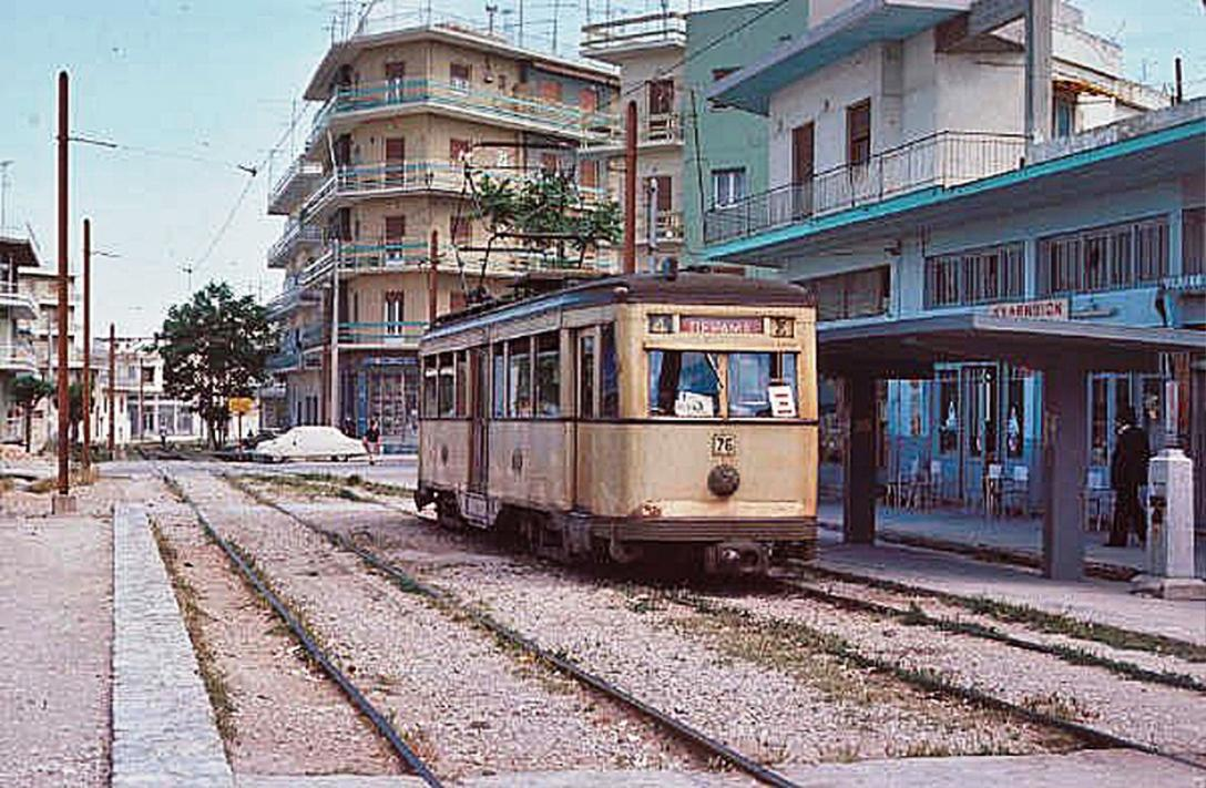 Εικόνα 8: Το τραμ του Περάματος (1976). Πηγή: http://www.amnizia.org/board/38/3627?start=15.